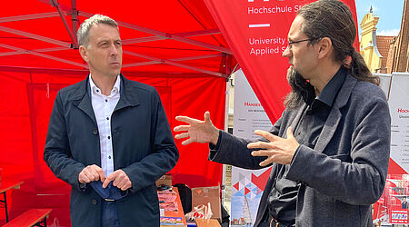 Landrat Stefan Kerth und Prof. Johannes Gulden im Gespräch