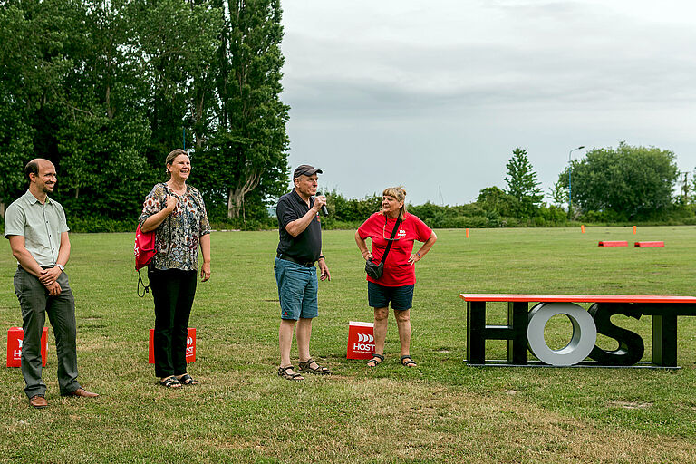 Eröffnung des Sportfestes durch Herrn Prof. Schikorr