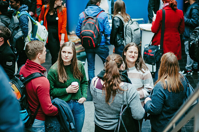 Studierende im Austausch